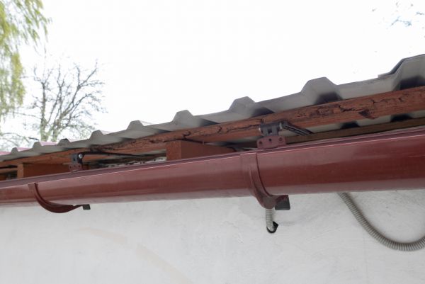 Cost of Round Gutters Installation in Norwalk