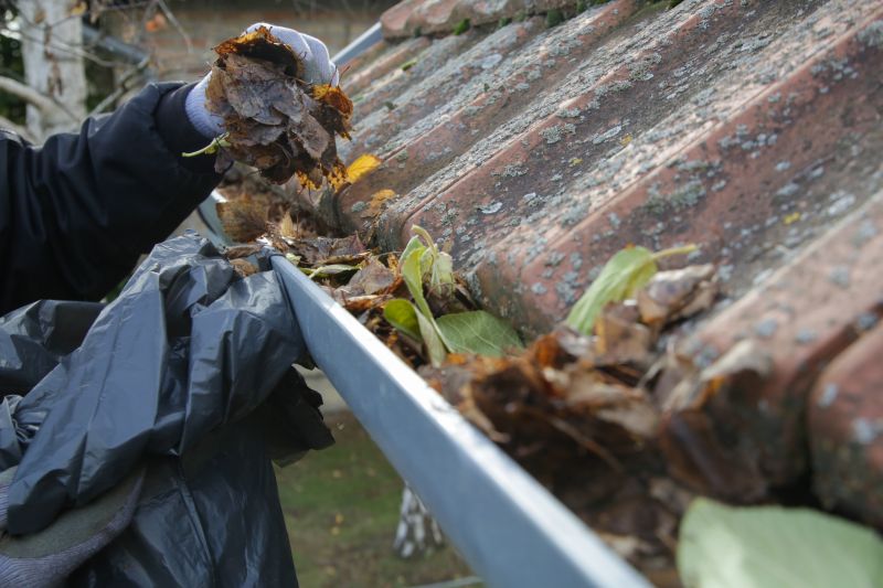 Benefits of Regular Gutter Service